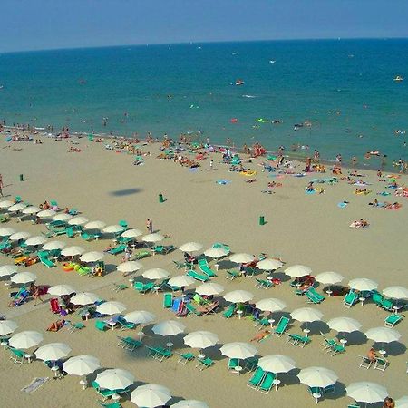 Marina Beach Bianca Villa Llido Degli Estensi Bagian luar foto