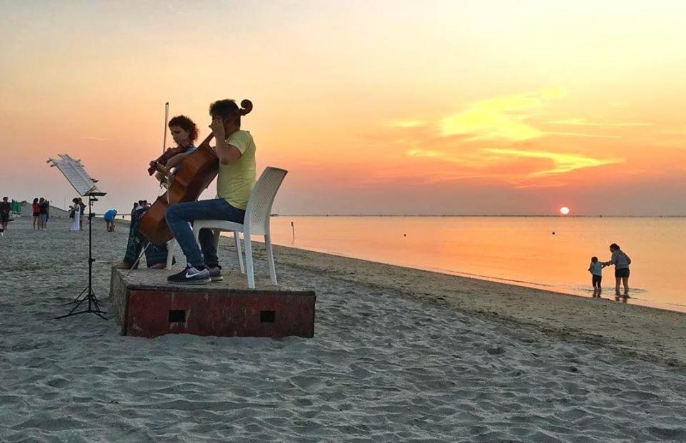 Marina Beach Bianca Villa Llido Degli Estensi Bagian luar foto